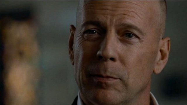 The art of dubbing: German Bruce Willis - BBC News