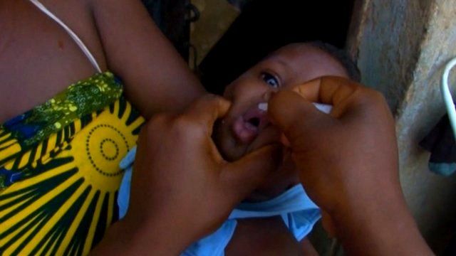 Nigerian child vaccinated against polio