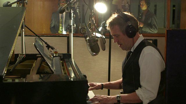 Hugh Laurie 'wrestles' with the blues - BBC News