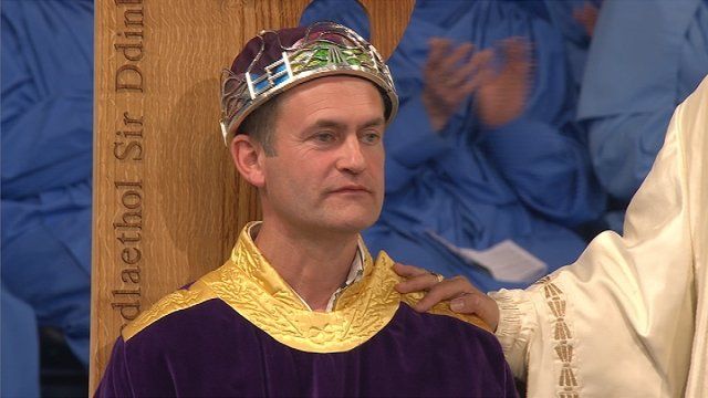 Seremoni Coroni / Crowning Ceremony
