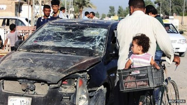 Iraq violence: Baghdad and Baquba hit by bomb attacks