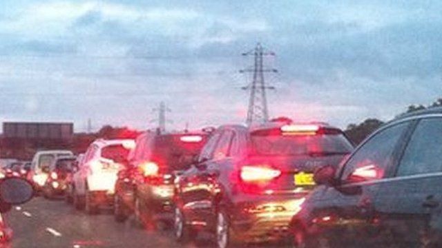 Traffic queues