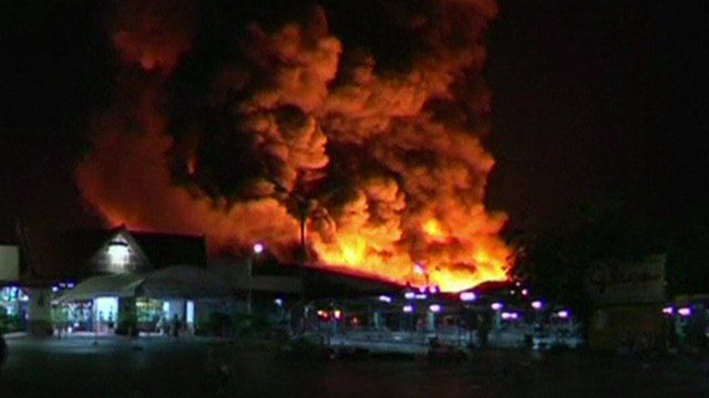 Phuket shopping complex on fire