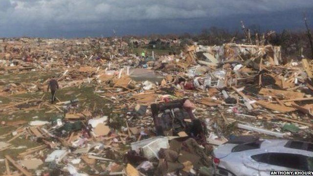 Tornado damage in Peoria, Illinois