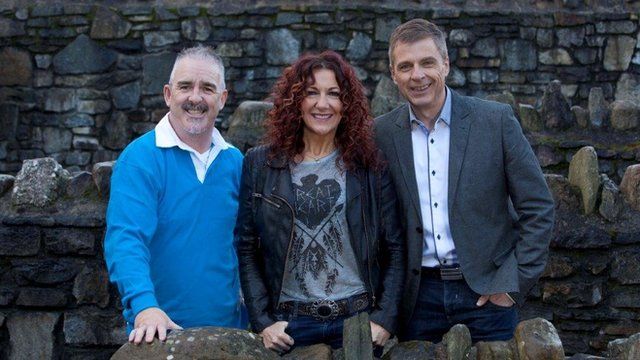 Andrew 'Tommo' Thomas, Shân Cothi a Dylan Jones