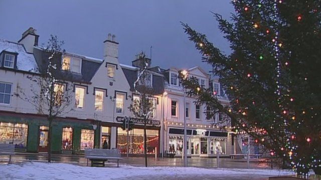 Meadhan baile Steòrnabhaigh