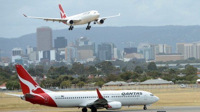 Qantas planes