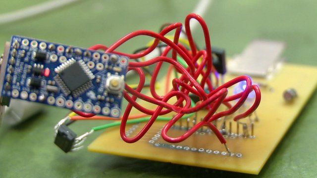 Taste simulating device