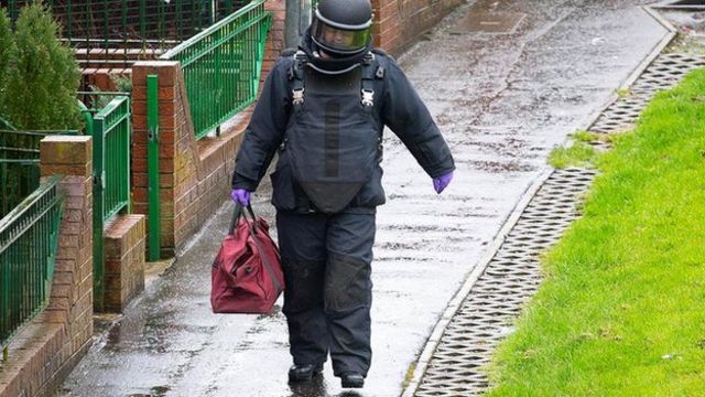 Mortar bomb and command wire found in undercover operation