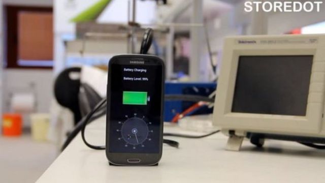 Battery offers 30-second phone charging