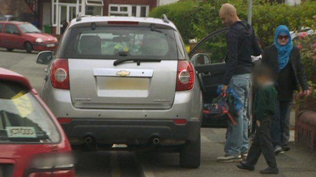 Adults and children involved in the school run