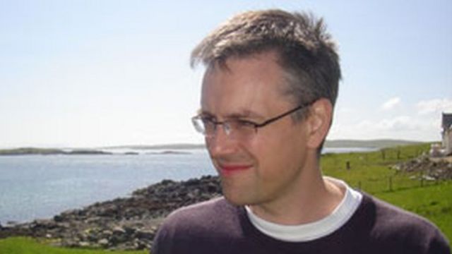 An t-Ollamh Dòmhnall Uilleam Stiùbhairt