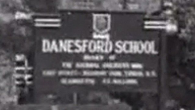 Danesford school sign