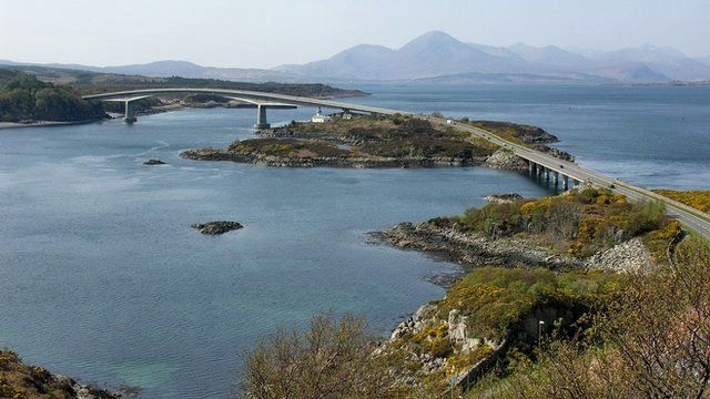 Drochaid an Eilean Sgitheanaich