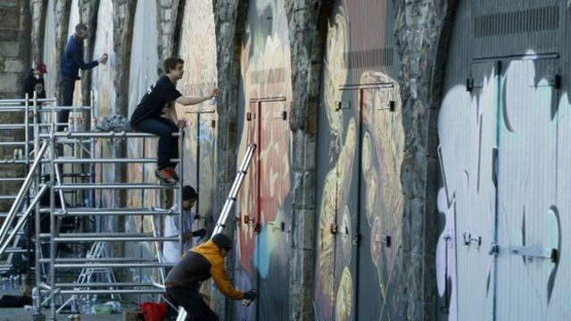Scotland's largest graffiti art project under way in Edinburgh