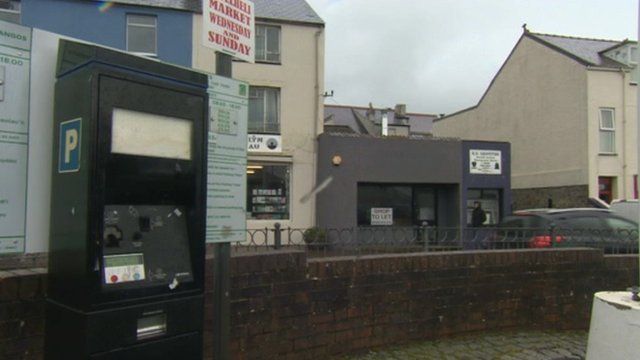 Adroddiad Sion Tecwyn