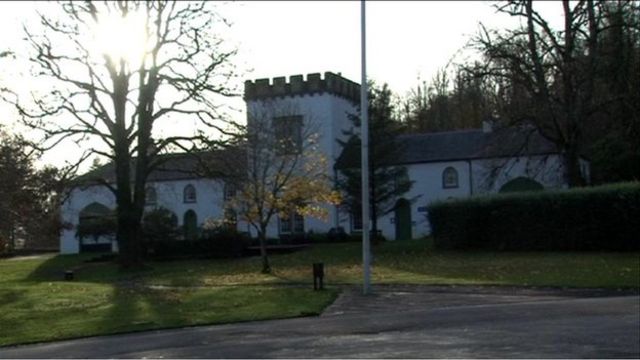 Ionad Chloinn Dòmhnaill