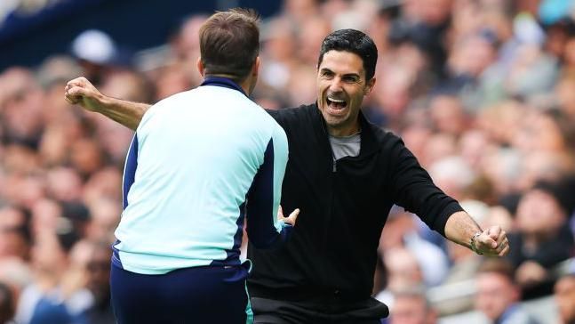 Mikel Arteta celebrates Arsenal's goal against Tottenham