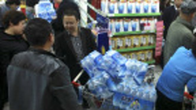 Compra de agua embotellada en Lanzhou