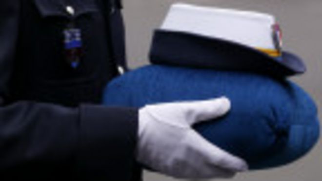 Tang lễ cho các nhân viên cảnh sát bị giết hại trong vụ tấn công tại Paris