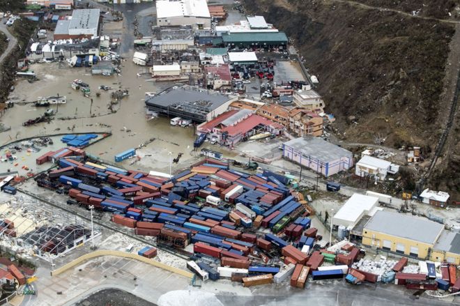 Fotografía aérea tomada por el Departamento de Defensa de Holanda, 6 de septiembre de 2017, que muestra los daños causados por el huracán Irma en Philipsburg
