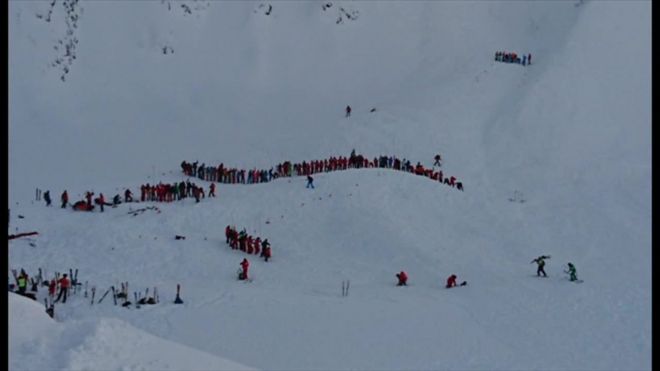 仏雪崩で高校生ら3人死亡　危険な斜面になぜ？