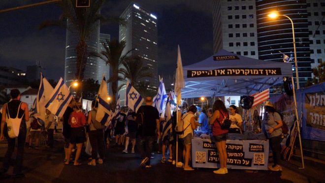 متظاهرون إسرائيليون