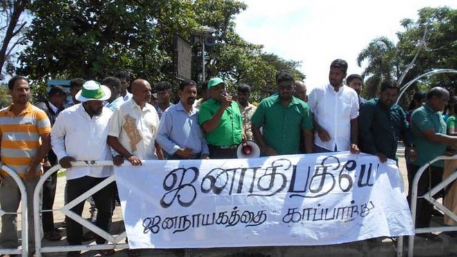 இலங்கையில் ஆர்ப்பாட்டம்