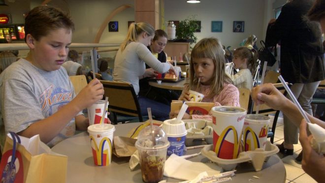 Дети в McDonald's