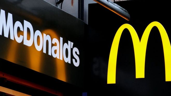 McDonalds çalışanları ilk kez greve gitti McDonalds çalışanları ilk kez greve gitti