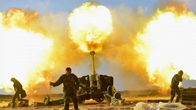 Народные силы мобилизации обстреливают ИГ в западном Мосуле (28.12.16)