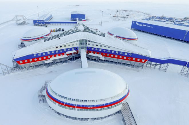 Подразделения российской арктической военной базы «Трилистник», 30 марта 17 года