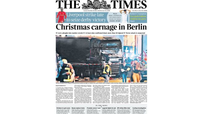 The Times nói xe tải 25 tấn đâm vào đám đông ở chợ Giáng sinh tại Berlin "làm đổ các gian hàng bằng gỗ và đâm du khách cùng gia đình".