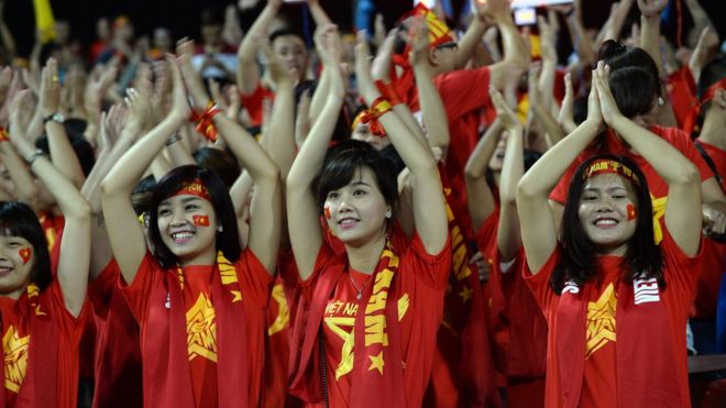 Nhiều cổ động viên đã lên đường sang Yangon để cổ vũ đội tuyển Việt Nam