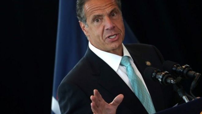 حاكم نيويورك أندرو كومو