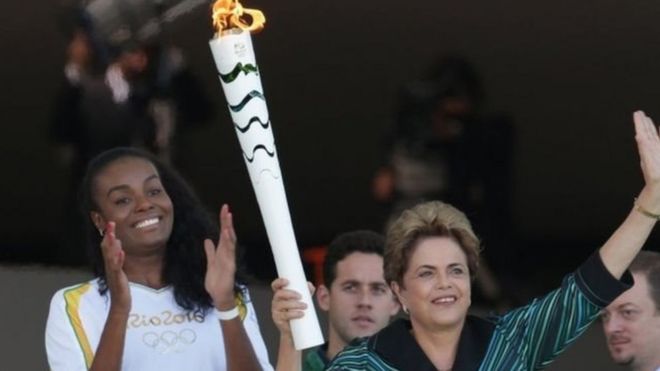 La antorcha olímpica y Dilma Rousseff
