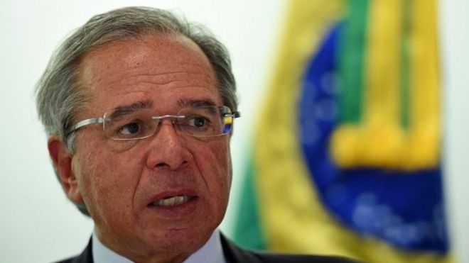 Paulo Guedes durante entrevista à imprensa em Washington, em 25 de novembro