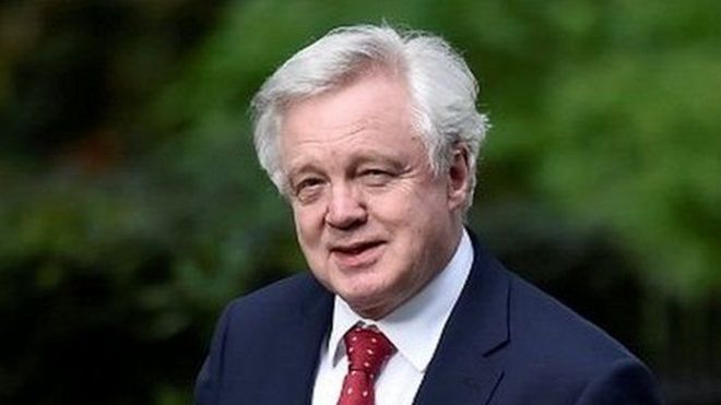 министр по выходу из Евросоюза Дэвид Дэвис