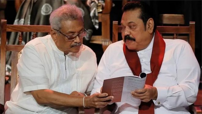 राष्ट्रपति गोटाबया राजपक्षे और प्रधानमंत्री महिंदा राजपक्षे