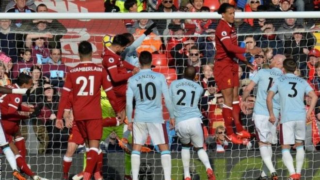 Mohamed Salah alifunga bao la lake la sita mfululizo na kuisadia Liverpool kupanda hadi nafasi ya pili katika jedwali la ligi