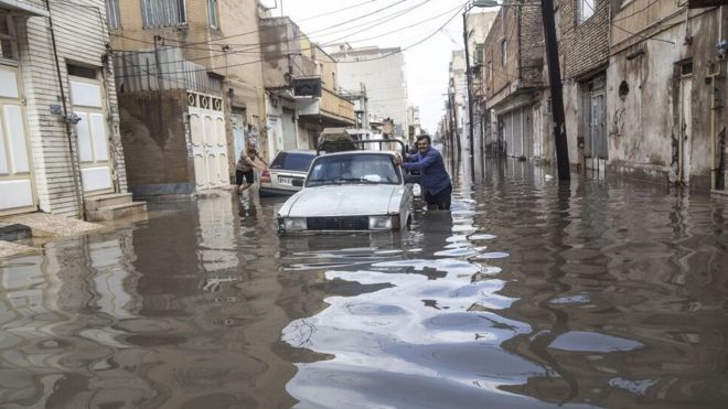 آبگرفتگی معابر و خیابان‌های اهواز