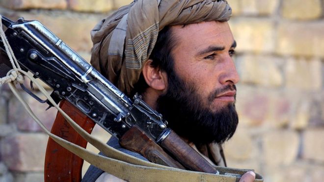 مقاتل من حركة طالبان