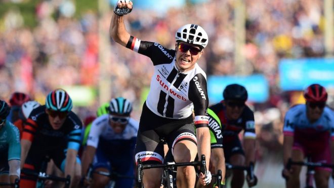 Максимилиан Уолшайд выигрывает третий этап Tour de Yorkshire 2018