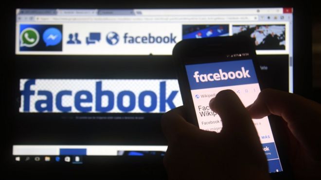 Что говорят владельцы аккаунтов, удаленных из "Фейсбука" из-за "фабрики троллей"