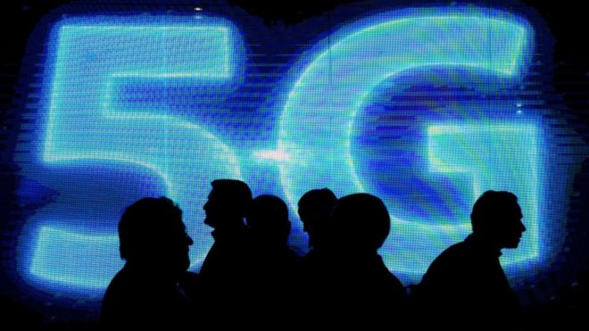 Una señal luminosa de 5G
