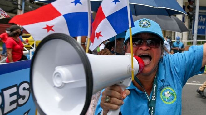 manifestante en Panamá, julio de 2022.