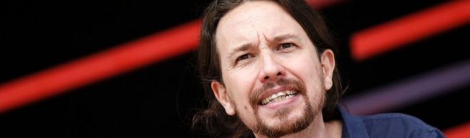 Пабло Иглесиас, лидер Podemos, выступает в Барселоне 11 июня 2016 года