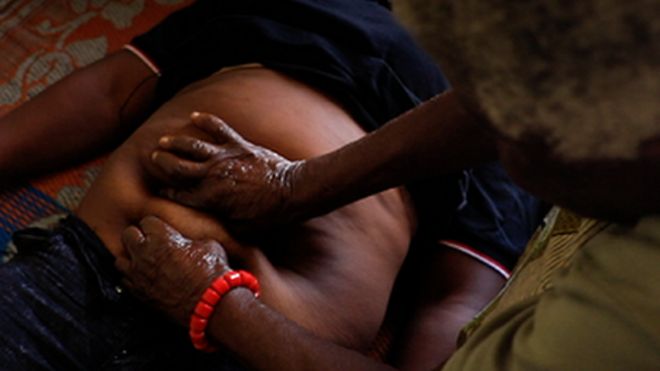 Womb setting massage na traditional massage wey women dey do for Warri, Delta state.