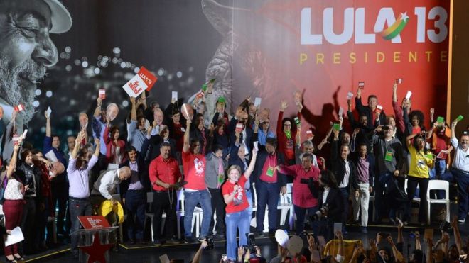 Lula foi lançado como o candidato do PT no congresso do partido