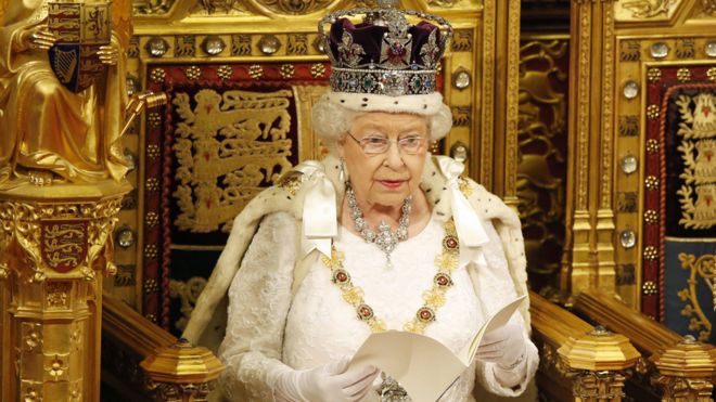 Королева произносит речь королевы, май 2016 года